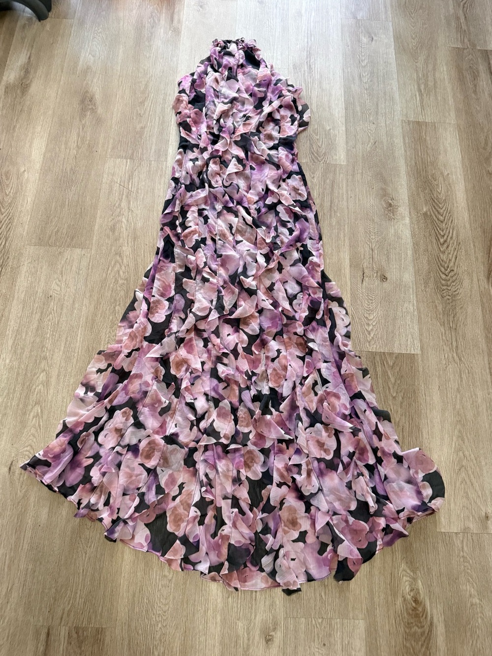 elliatt solene purple & black floral print halter tiered maxi gown dress medium - Picture 7 of 13